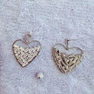 Juliya Silver S925 Heart Broken Ice Dangling Earrings With‎ Clear Stones